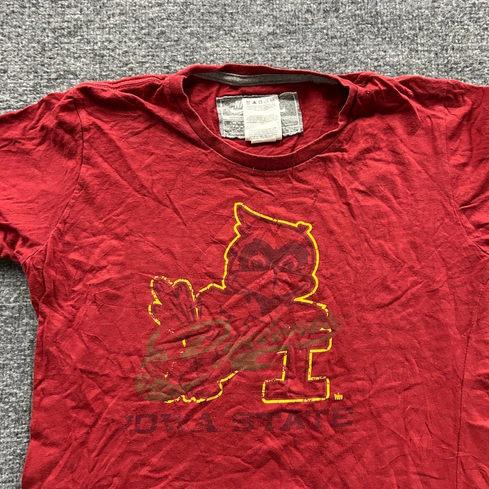 Nike T-Shirt Womens Size L Red Organic Cotton Iowa State Cyclones Graphic Tee